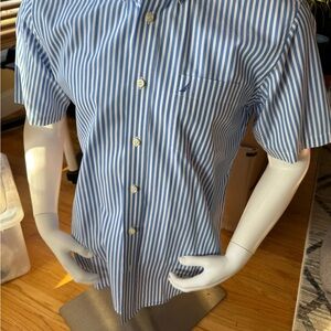 Nautica Men's Blue and White Striped Button Down Shirt